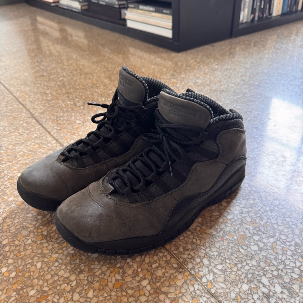 Jordan X Dark Shadow Colorway sz 11 US